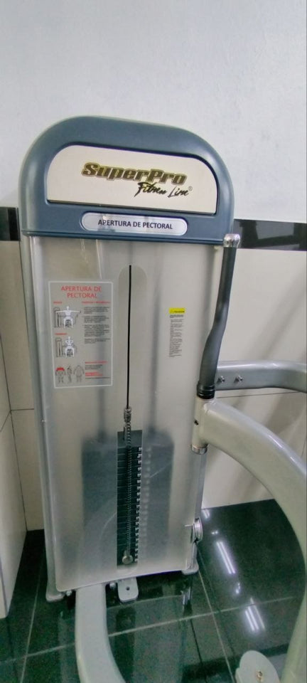 apertura_de_pectoral_superpro_90_kg_mma_equipamientos_costa_rica_foto_real_torre_de_placas