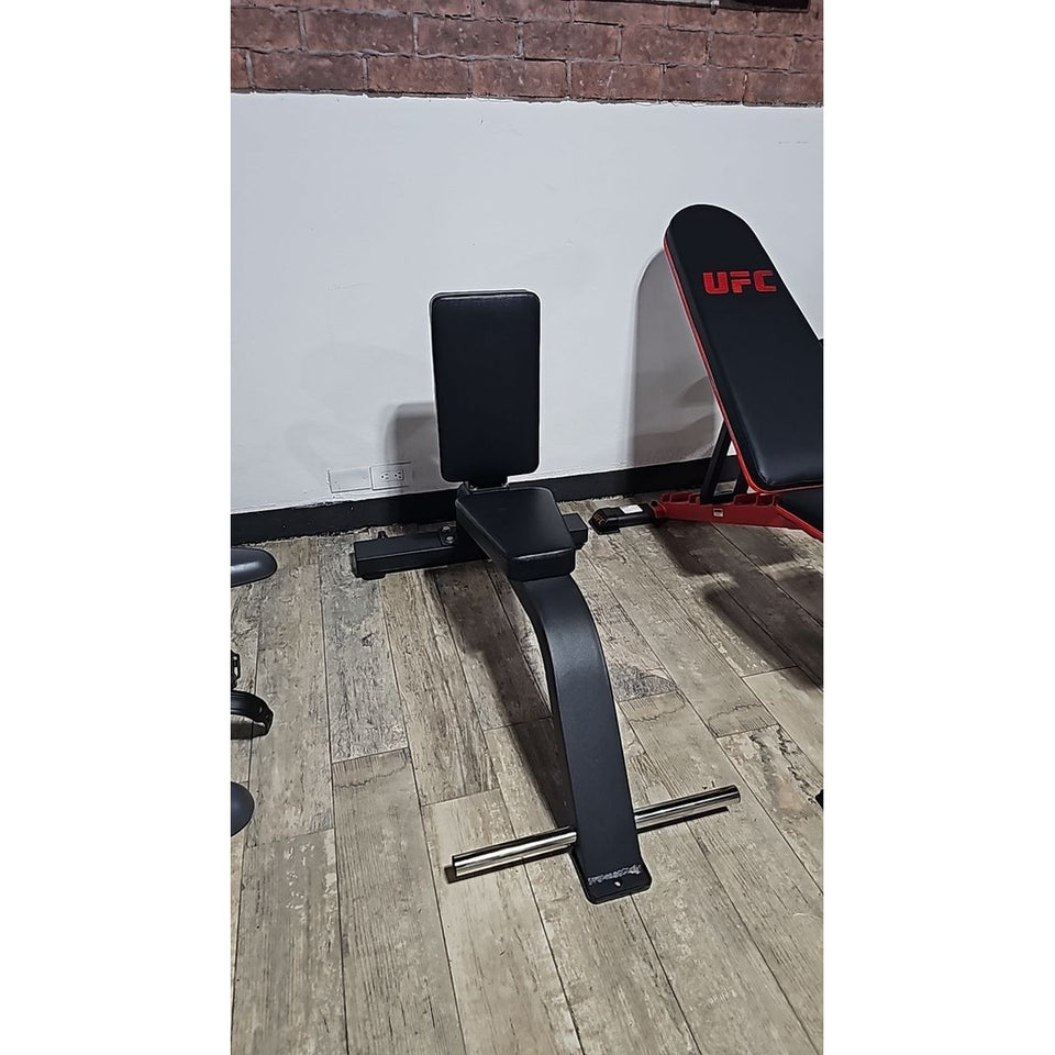 banco_90_grados_press_hombros_foto_real_mma_equipamientos_costa_rica