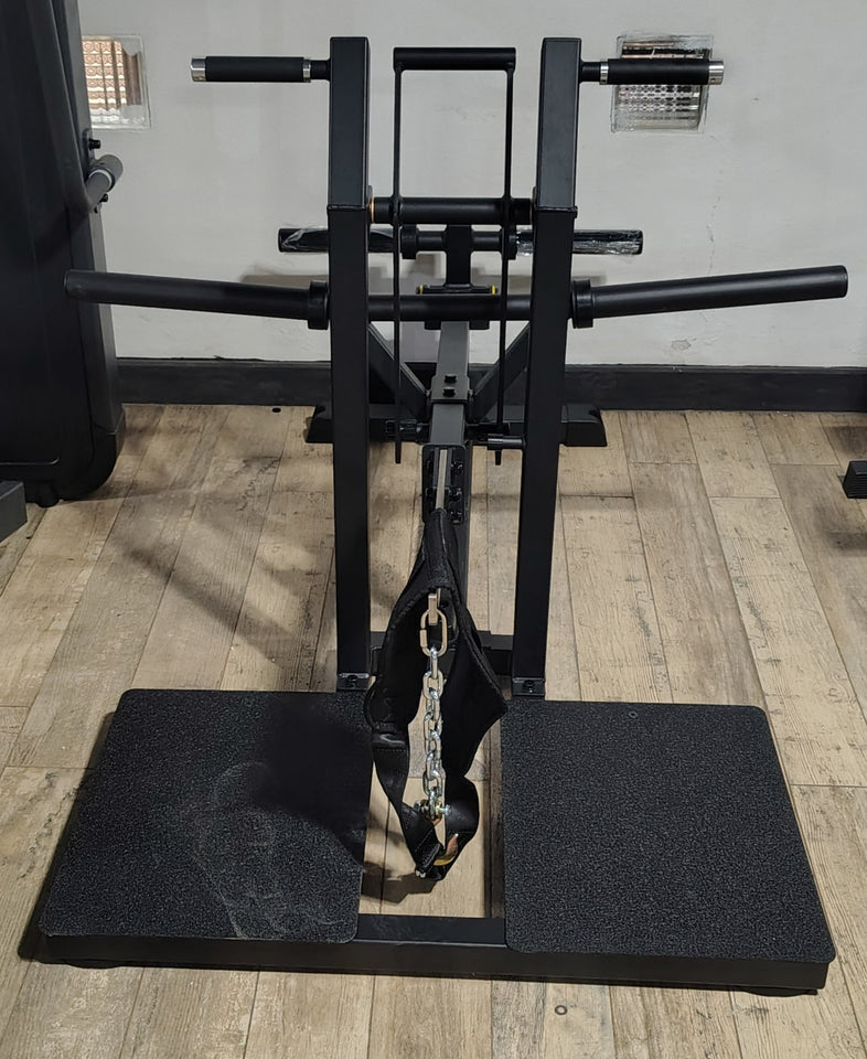 ifp1615_belt_squat_impulse_mma_equipamientos_costa_rica_frontal_real