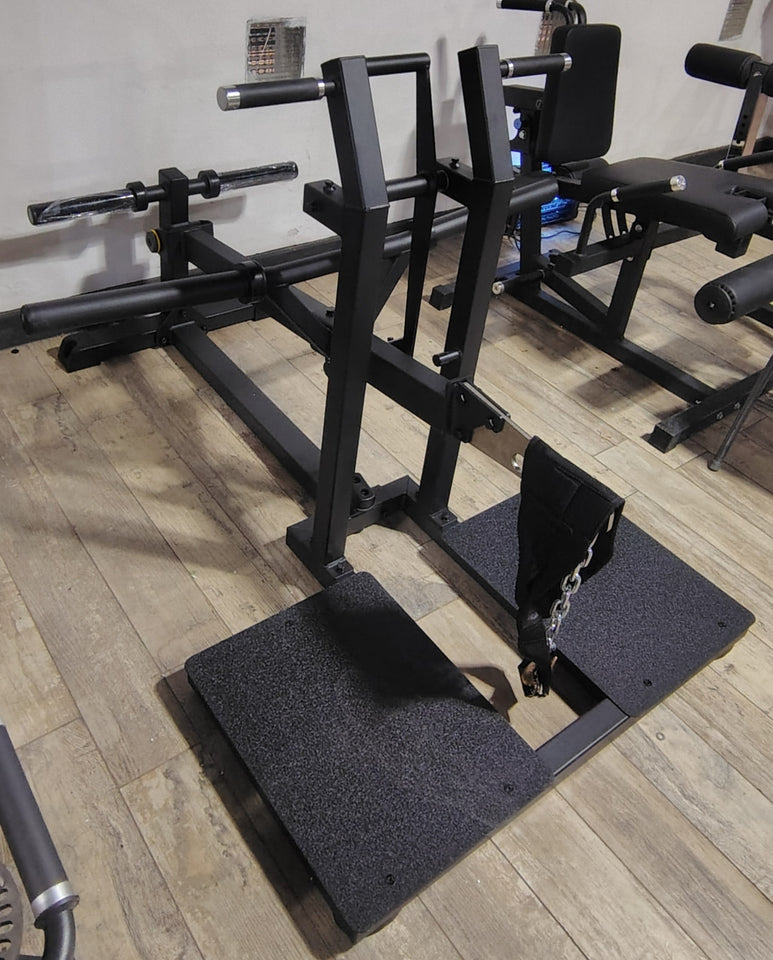 ifp1615_belt_squat_impulse_mma_equipamientos_costa_rica_perspectiva_real