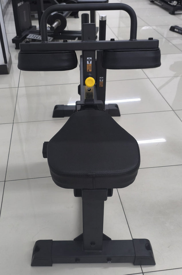 elevacion_de_pantorrilla_sentado_impulse_ifp1623_mma_equipamientos_costa_rica_frontal_real